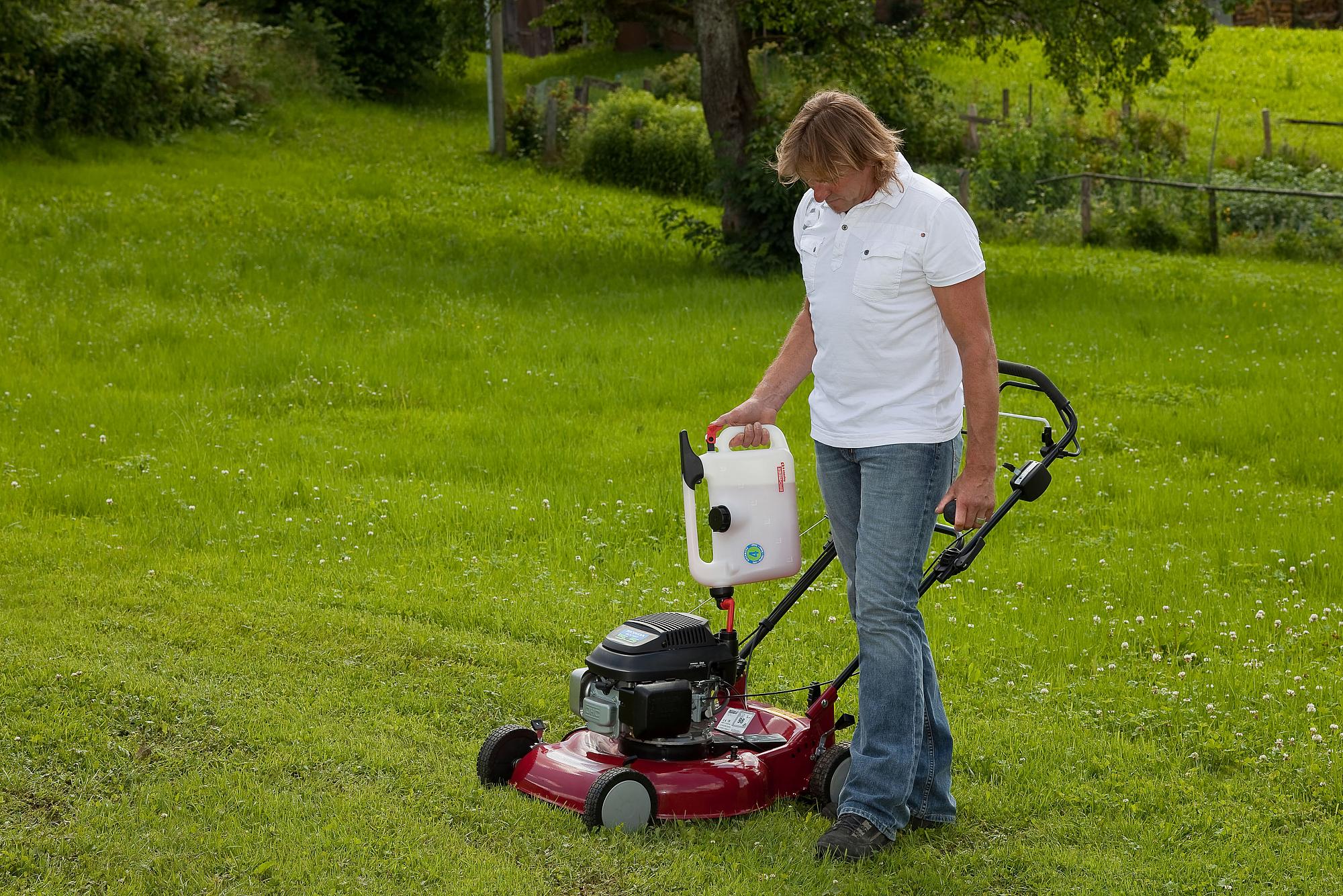 Best Gas Can for Lawn Mower – Consolidated Plastics