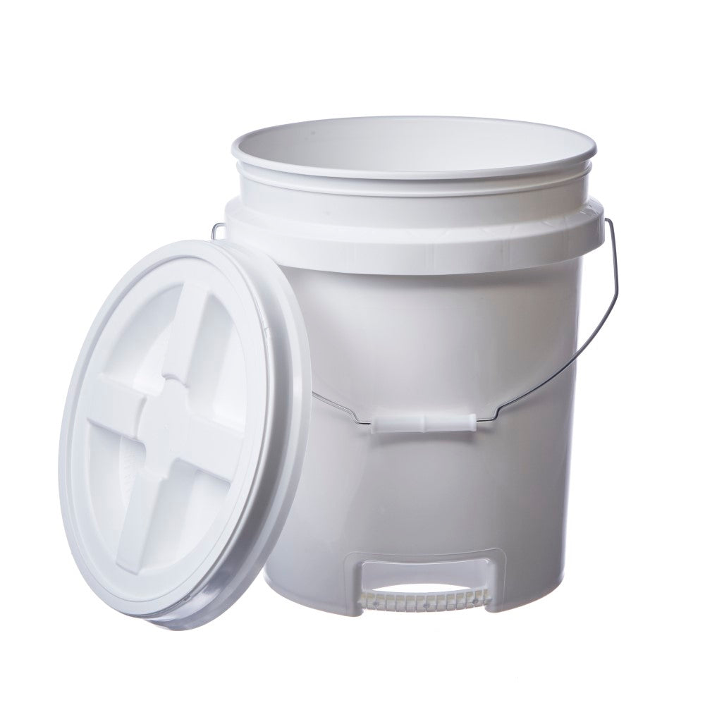 5 Gallon Food Grade Bucket, BPA Free Pail With Handle & Lid - White